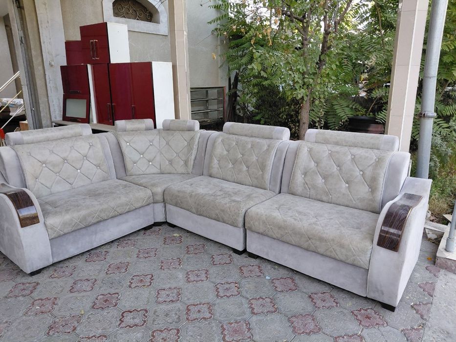 Продам гостиный угалок