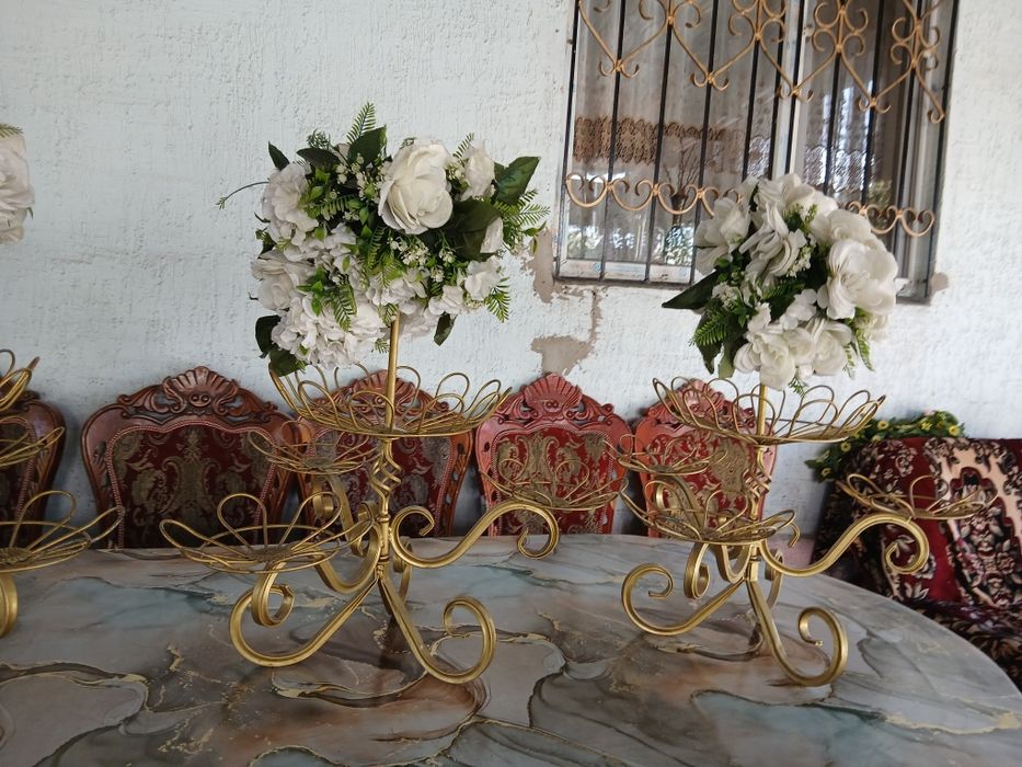 Продаю банкетный вазы