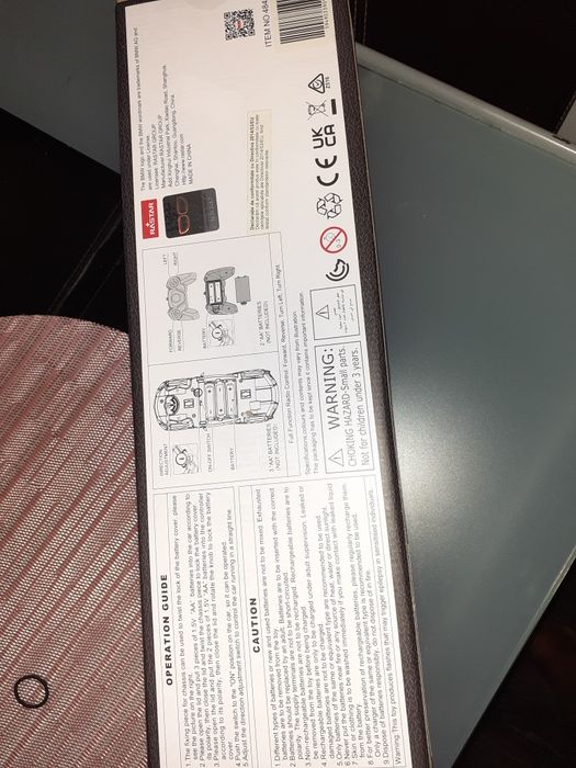 Vând BMW I8 cu telecomanda-nou