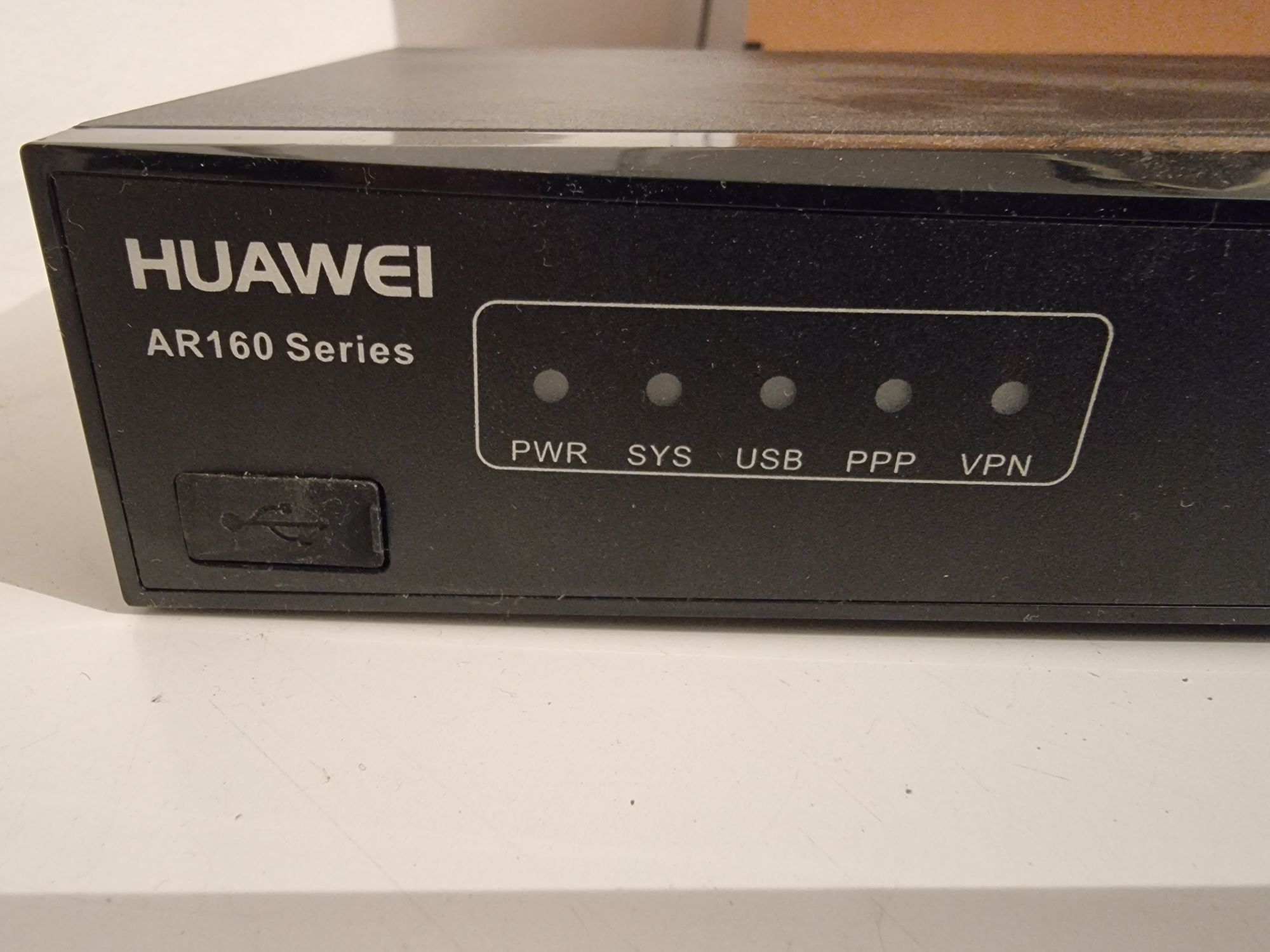 Router Gigabit Huawei AR161F