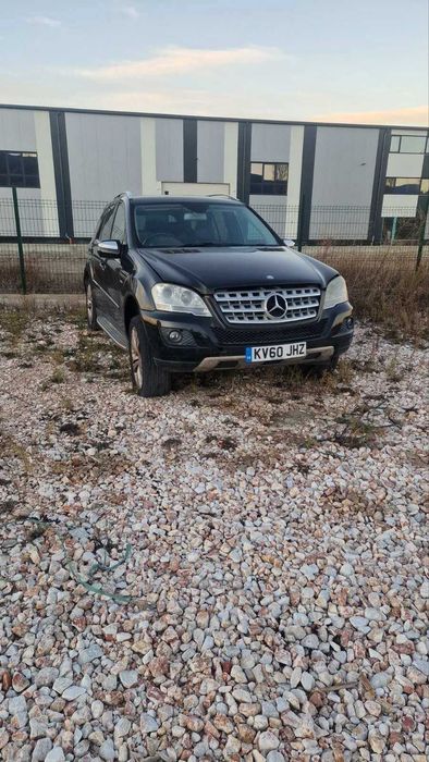 Mercedes-Benz ML 350 CDi на части или цял.