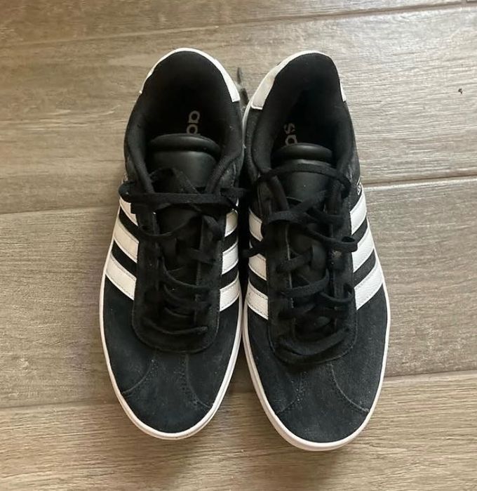 Оригинални обувки adidas