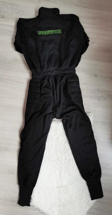 Футболен гащеризон размер л 10 лв