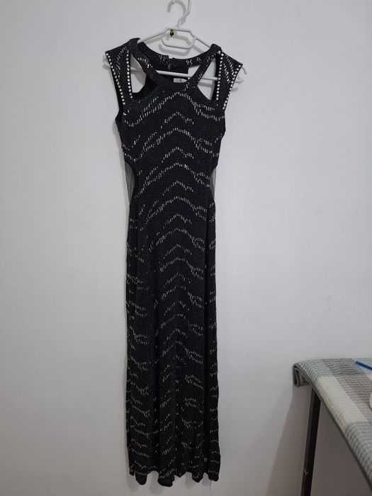 Продаётся вечерний платья хорошего состояние