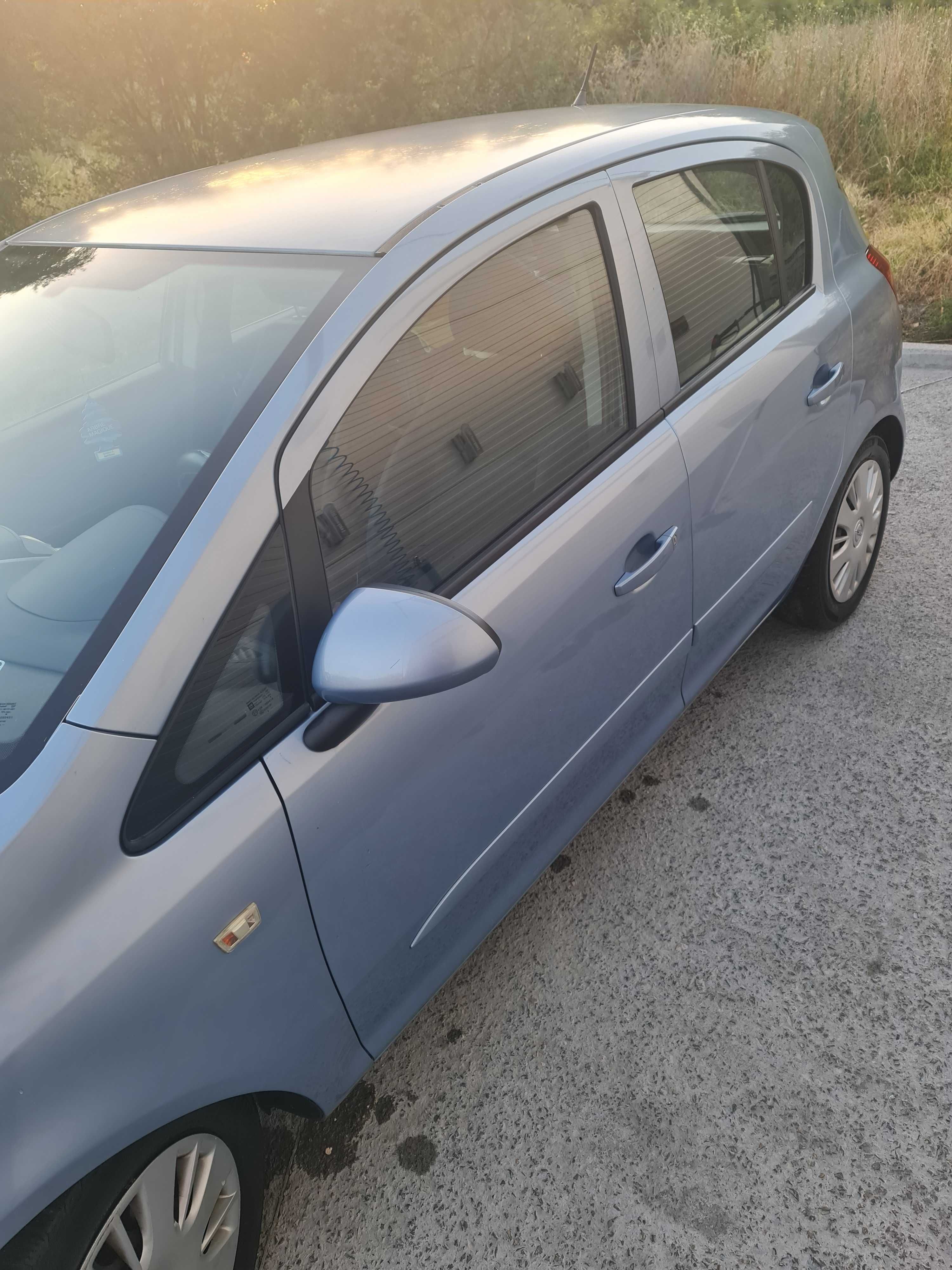 Продавам opel corsa 1.0