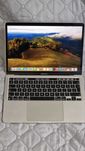 Macbook Pro 13.3" 2020 / 8 RAM / 512 SSD / 115 Cycles