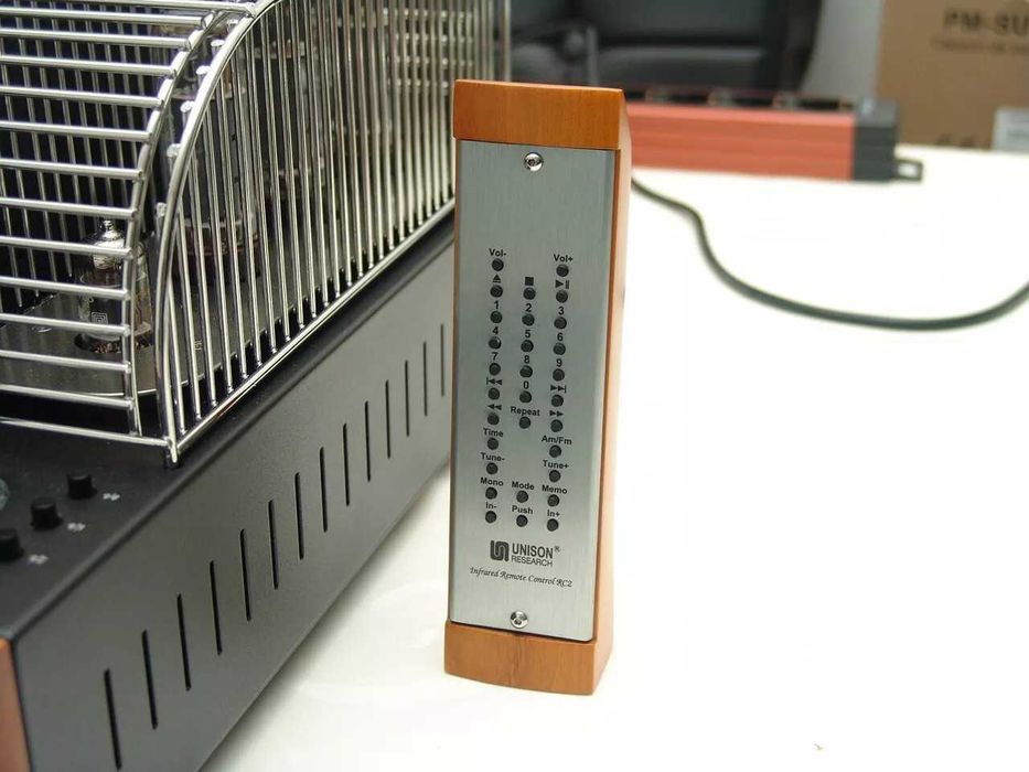 Unison Research S6 MKII Pure class A Single Ended Ultralinear 2x35W
