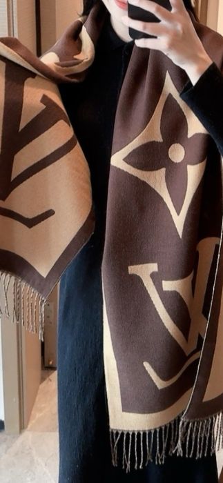 Esarfa-fular Louis Vuitton,  model 2026, 3 modele