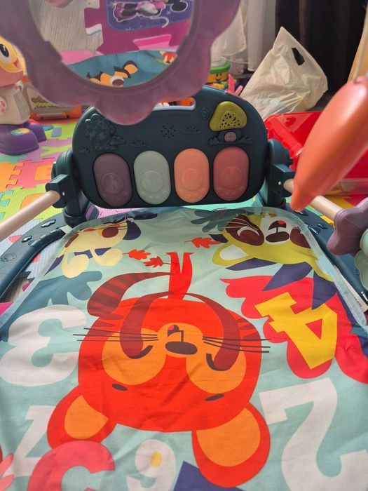 Vand centru de activitati si pian multifunctional 4 in 1 nou