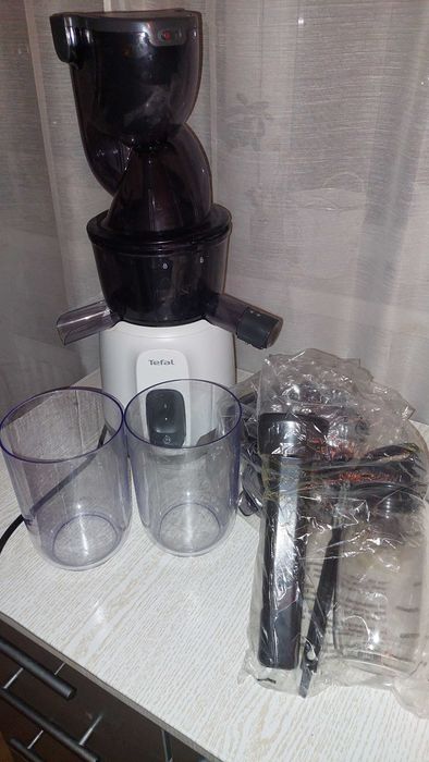 Storcător fructe/legume cu melc, la rece