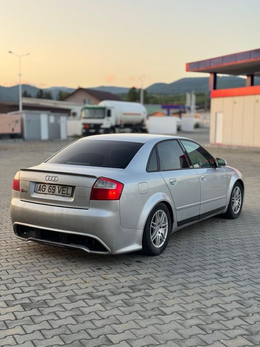 Audi A4B6 cu Body Kit B8