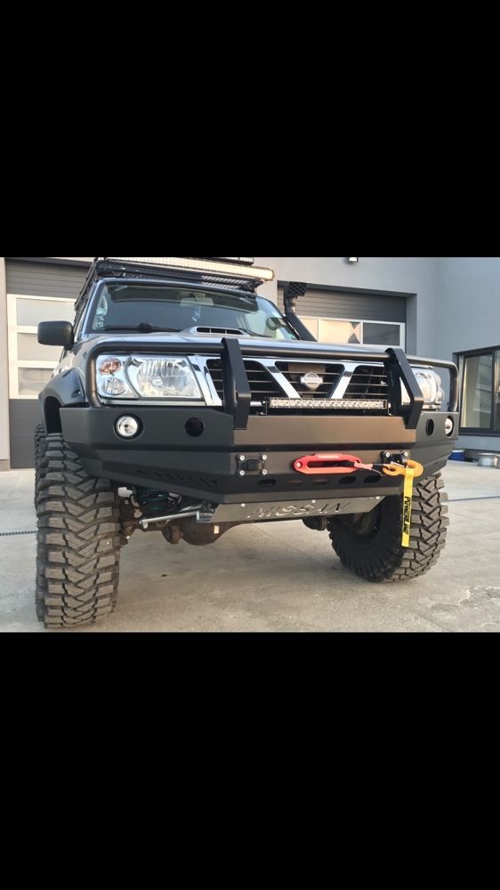 Bara offroad fata Nissan Patrol Y61