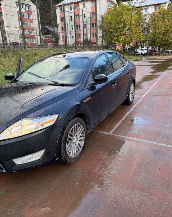 Dezmembrez Ford Mondeo Ghia 2.0 2008
