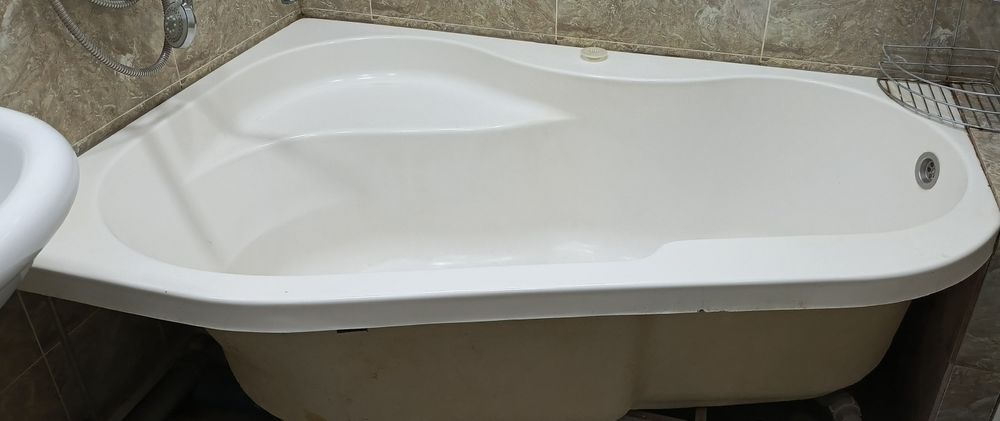 Акриловая ванна, б/у, недорого