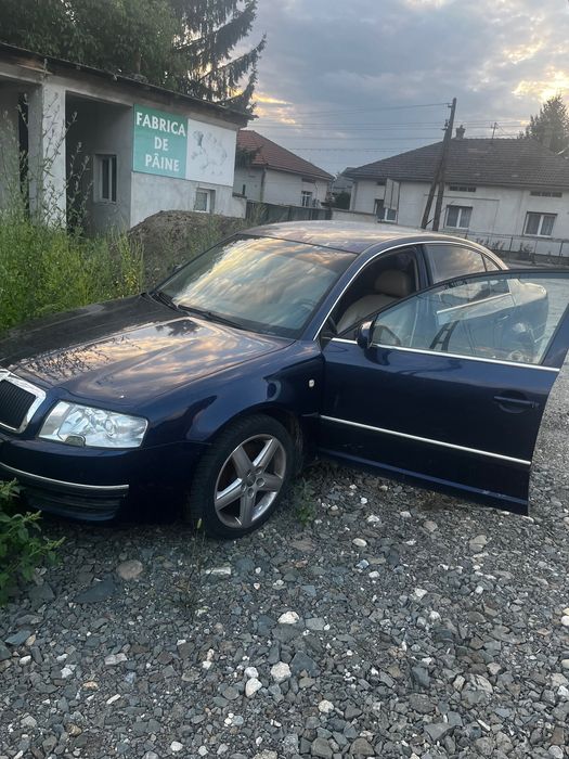Vand Skoda Superb pentru piese sau merge făcută