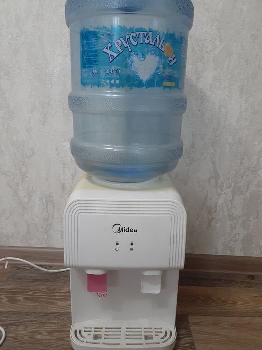 Кулер для воды настольный