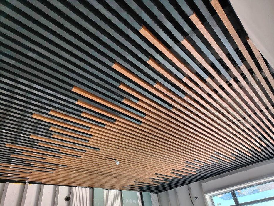 Reekali shiftlar, Reechniy, Reykali, Реечный потолок