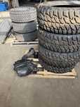 Продават се 285/55/20