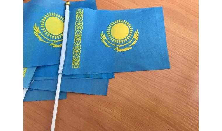 Меняю новые флажки республики Казахстан новые 12 штук