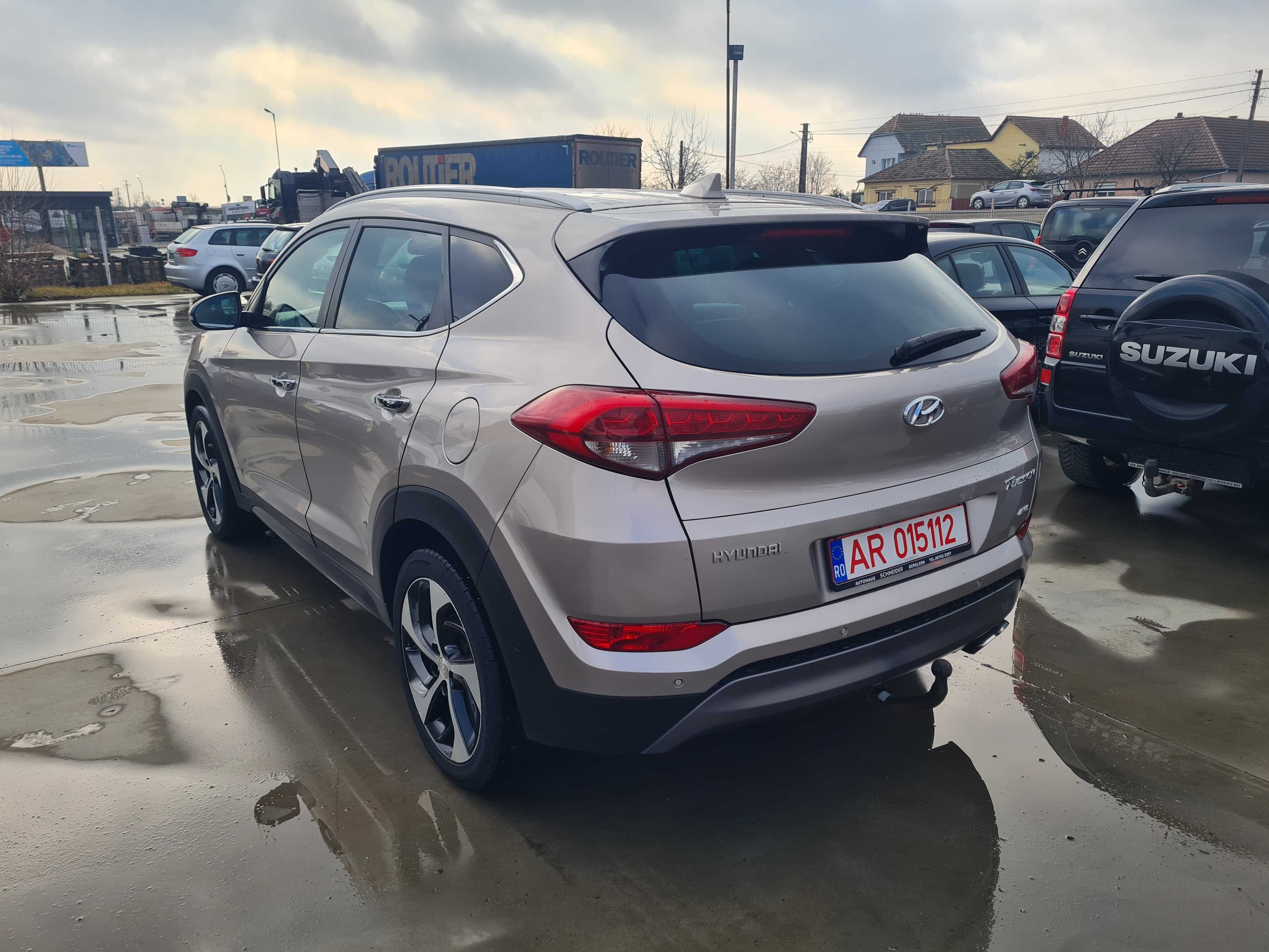 Hyundai Tucson 2.0. CRDI   4 X 4    217 c.p.  an 2016