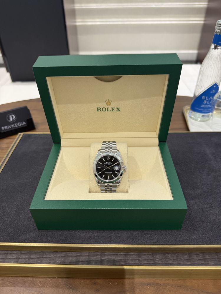 Rolex Datejust 41mm Steel 126300 black