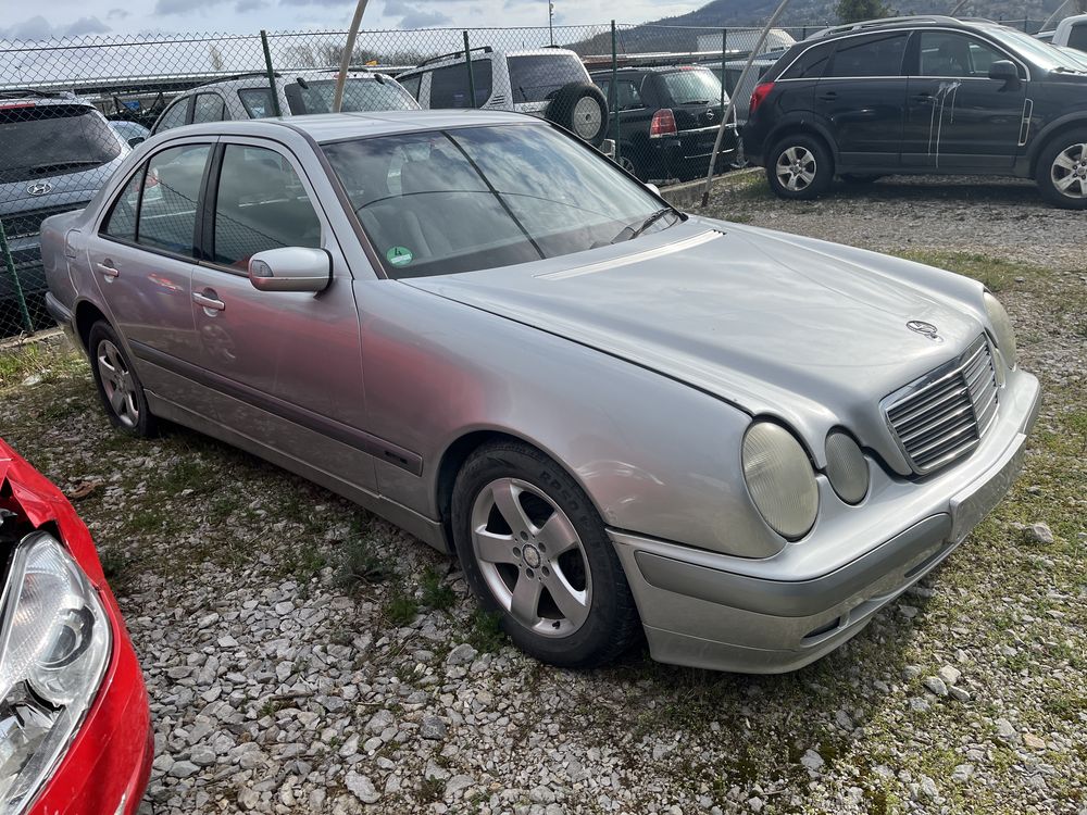 Mercedes E220 CDI Face Части!!!