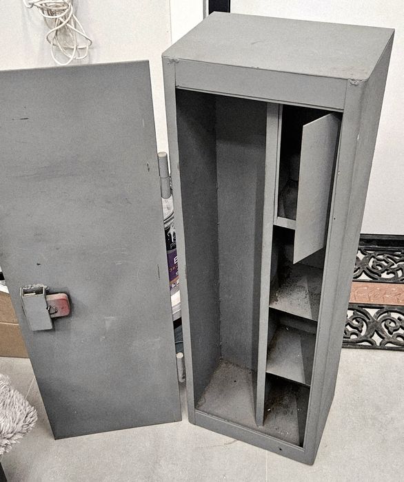 Продам железный сейф