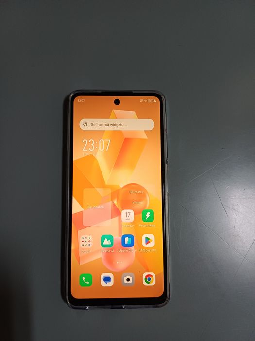 Vand Infinix HOT 40i NOU in cutie