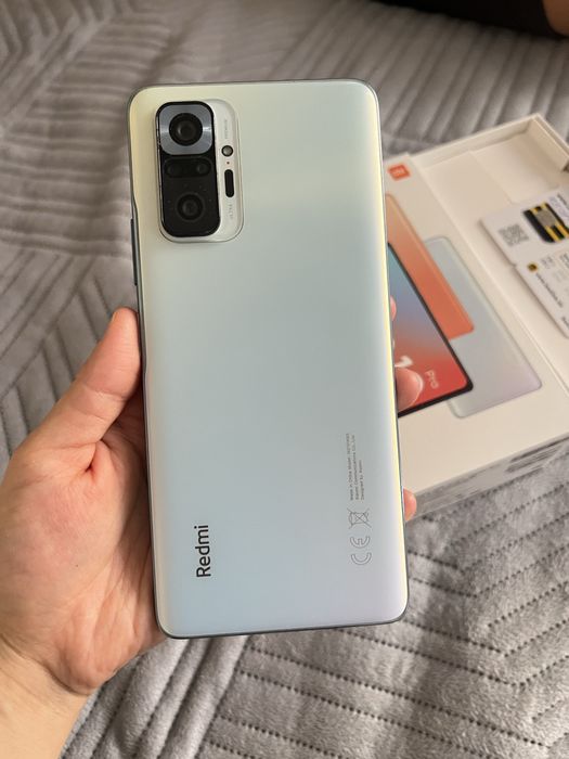 Продаю редми нот 10 про