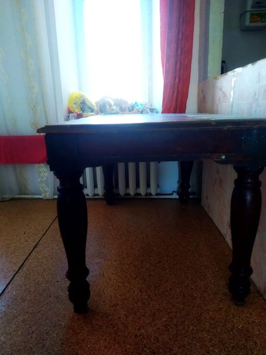 Стол антиквариат