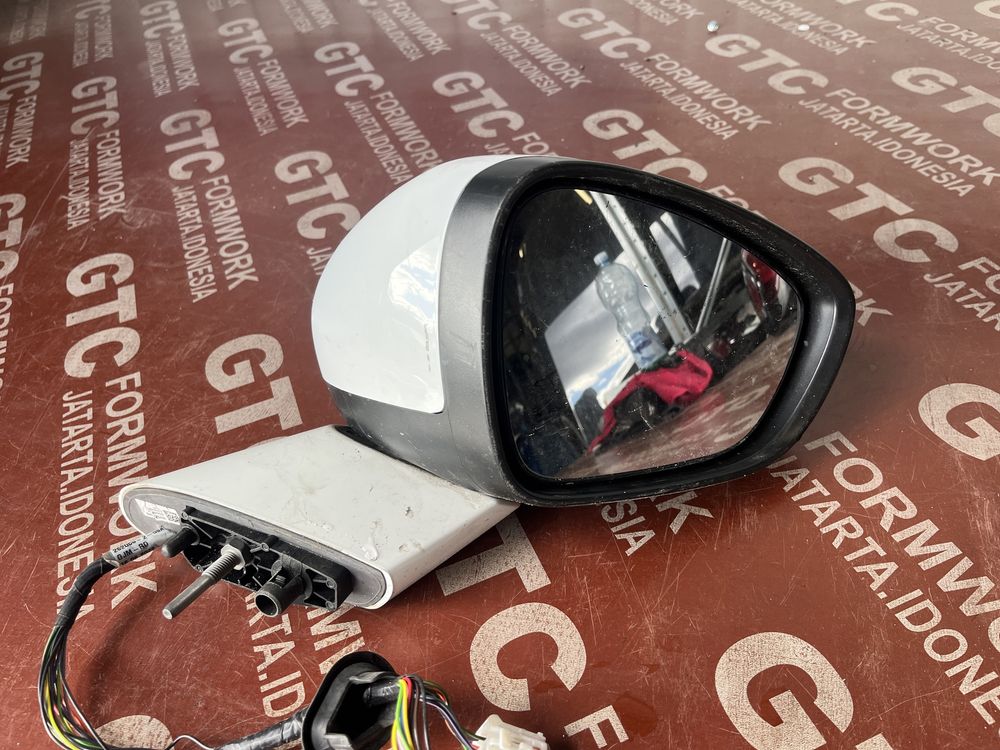 Огледало Citroen C4 Grand Space Tourer 2021