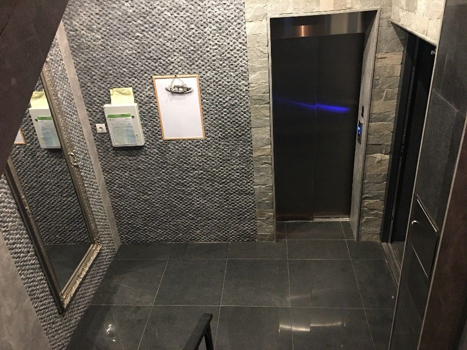 Дава се под наем Офис в Варна, Колхозен пазар - 80 кв.м за 459 € - Снимка #3