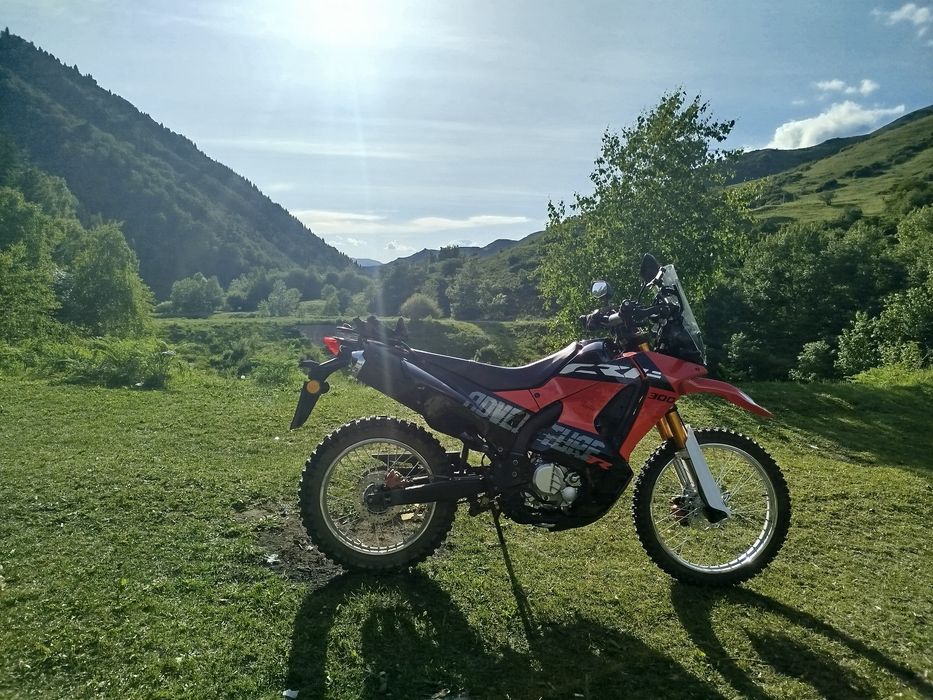 Продам мотоцикл x18 crf 300 rally