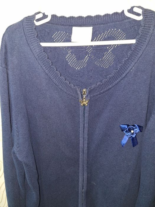 Продам кофту на девочку