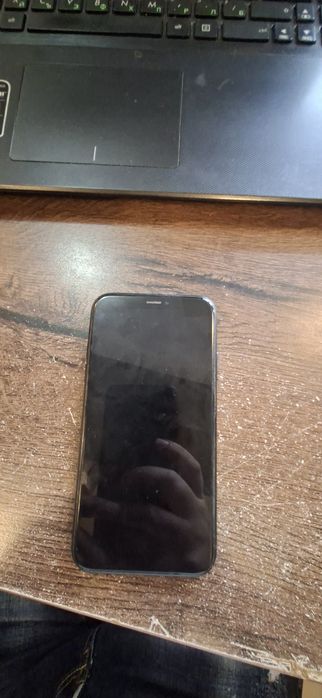 Iphone XR 64 GB в добро състояние