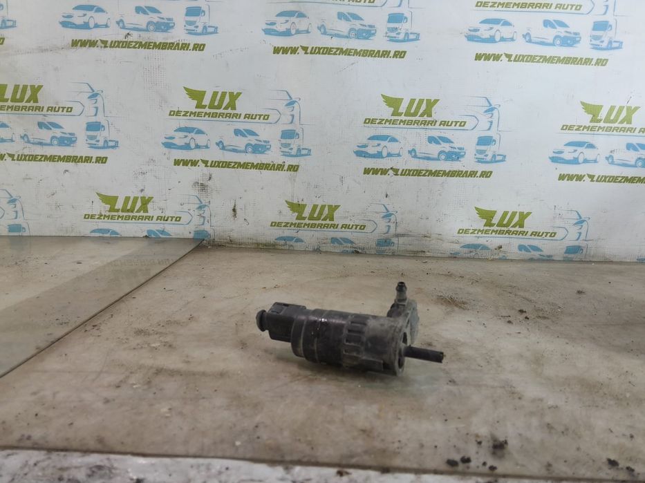 Pompa vas lichid parbriz 1K6955651 Volkswagen VW Golf 5 [2003 - 2009]