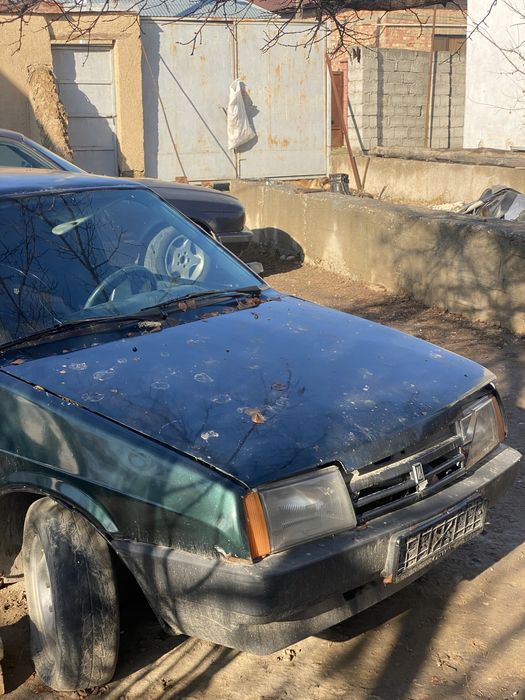 Ваз 21099.         .