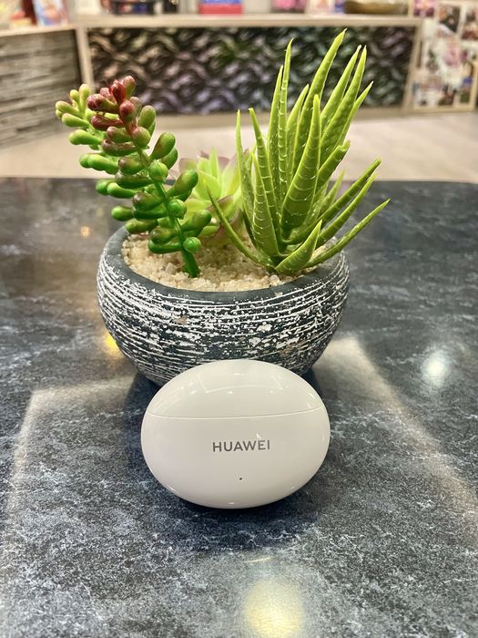 Huawei FreeBuds 4i – impecabile + accesorii