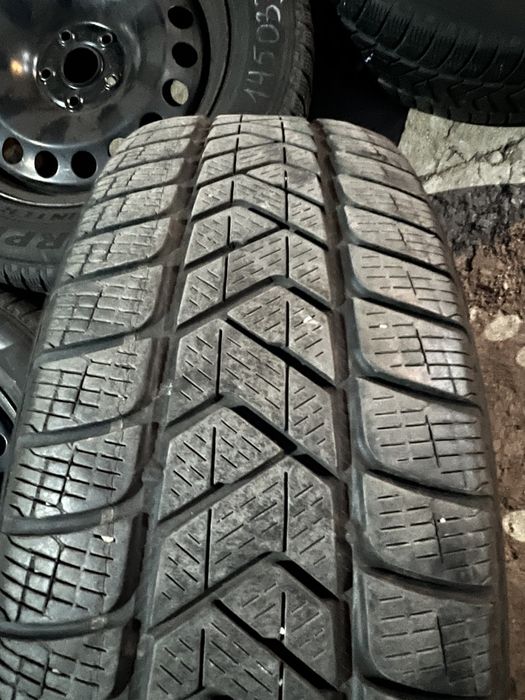 Зимни гуми Pireli 215/65/17 подходящи за SUV