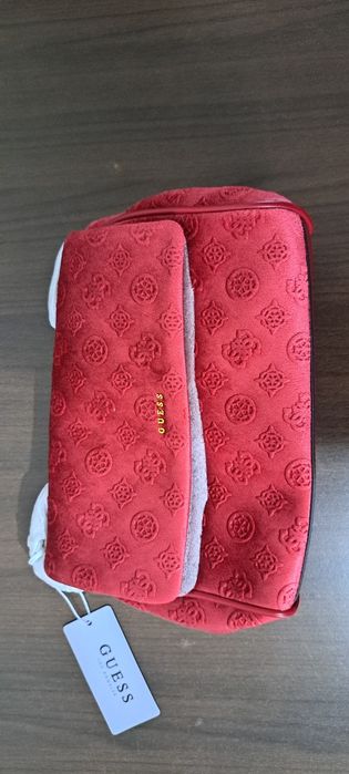 Geantă GUESS roșie