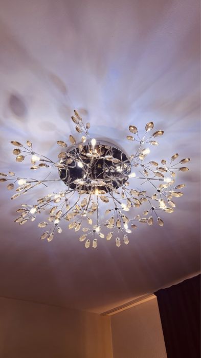 Люстры диодные, нарядные, 2 штуки