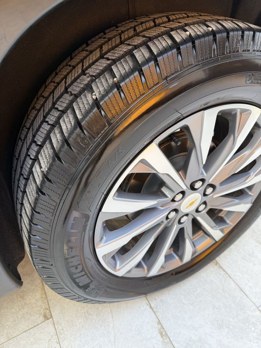 TraVerse Premier 2023 Qora Kraska tozza