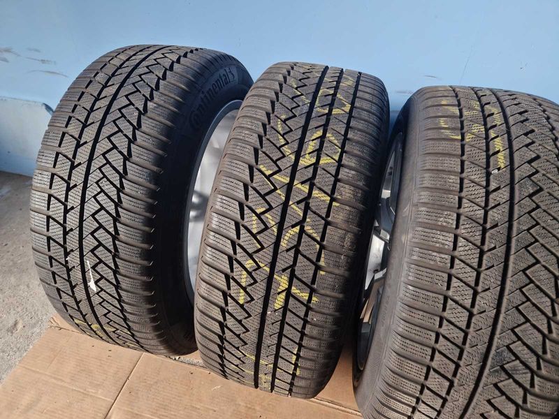 Audi Q8/Q7 R21/4М8 Гуми с оригинални джанти  
и датчици Ауди