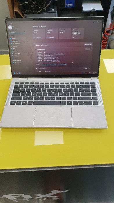 HP EliteBook x360 1040 G7