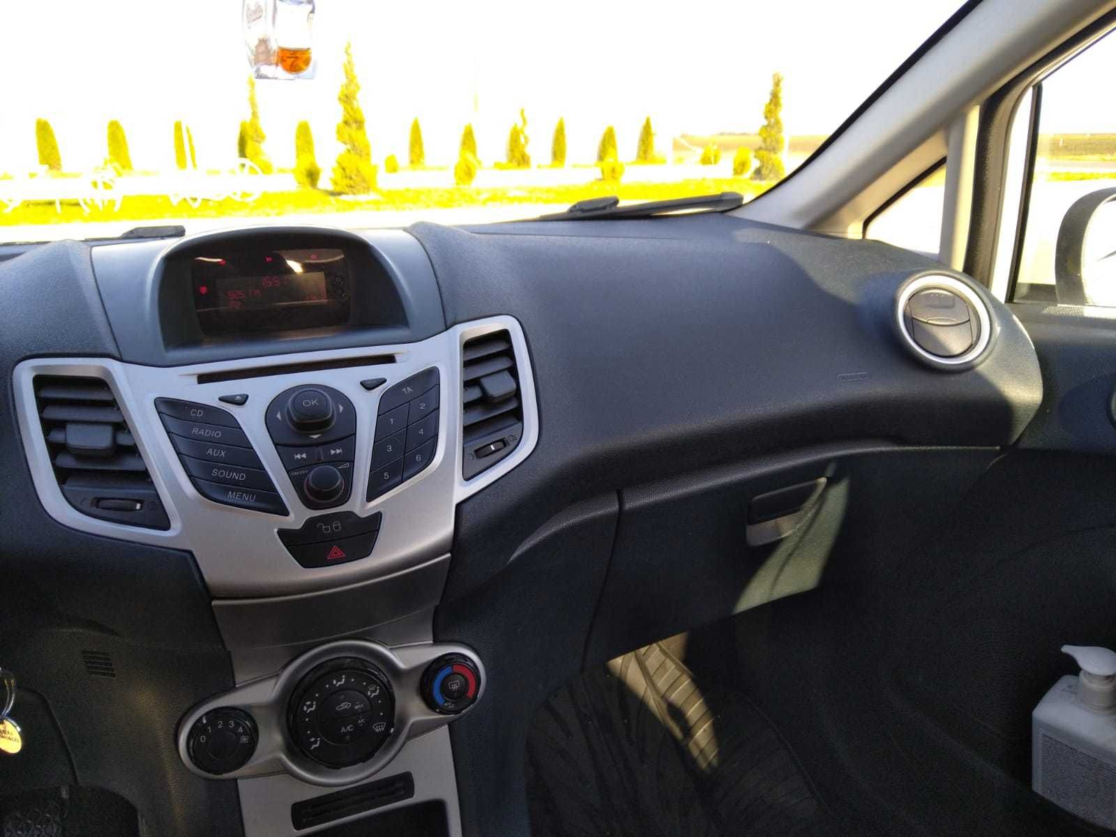 Vand Ford Fiesta