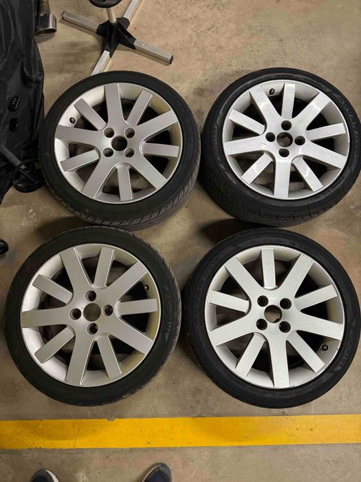 Джанти 17" с летни гуми за Пежо 207 7J17 CH4-26 205/45 R17