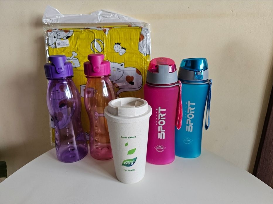 Нови шишета (бутилки) за вода, термочаша и четка за шишета, от 2.50 лв