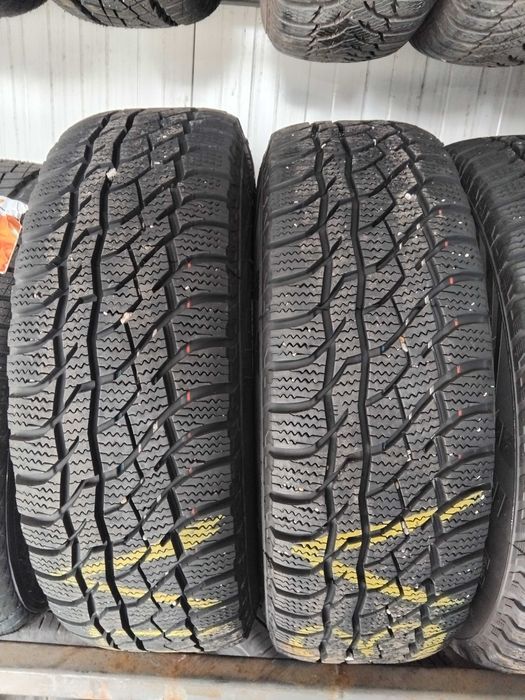 205 70 15 4 броя Виати