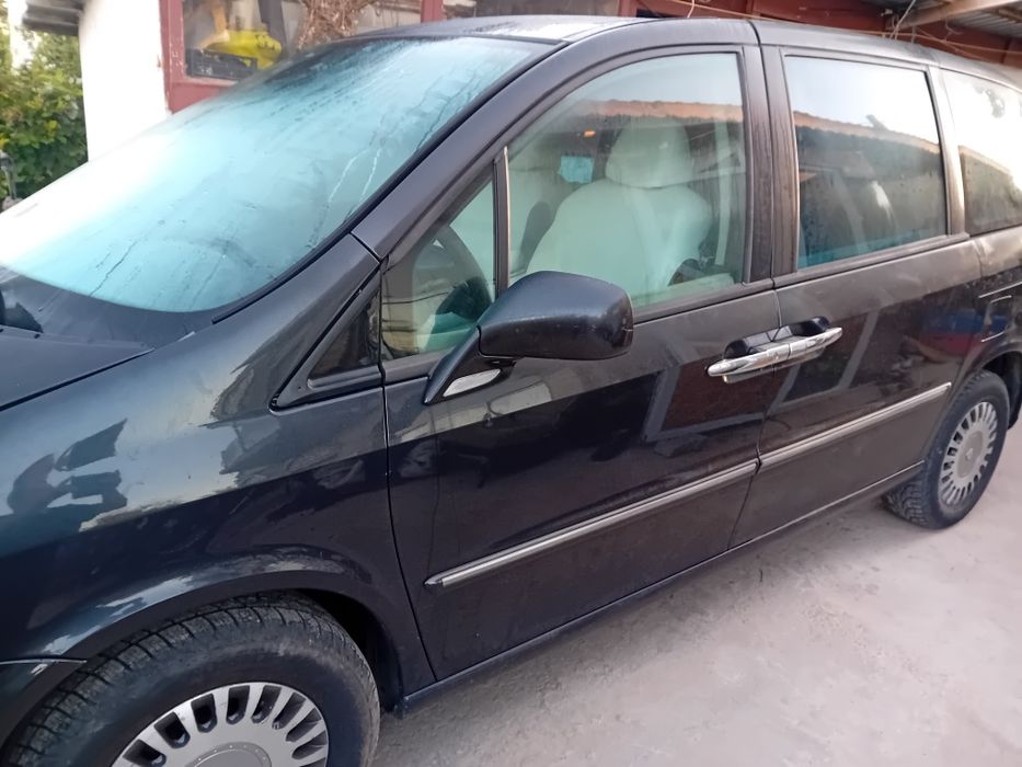 Lancia phedra 2 buc