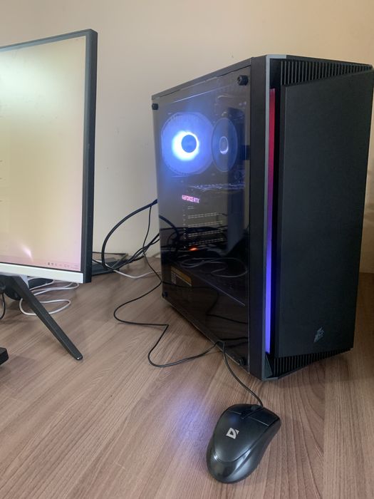 Игровой компьютер с монитром